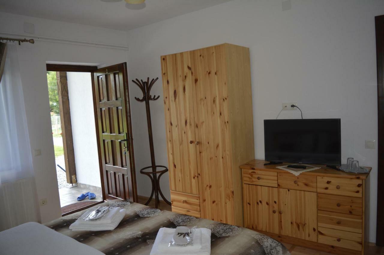 Готель Casa Muskatli Vendeghaz Совата Екстер'єр фото